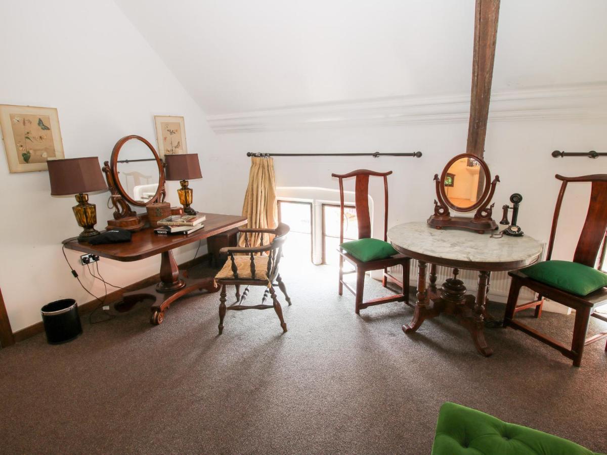 Chetwynd Lodge Stafford Esterno foto